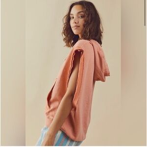 Donny Sleeveless Cotton Hoodie
New condition, small
FREE PEOPLE